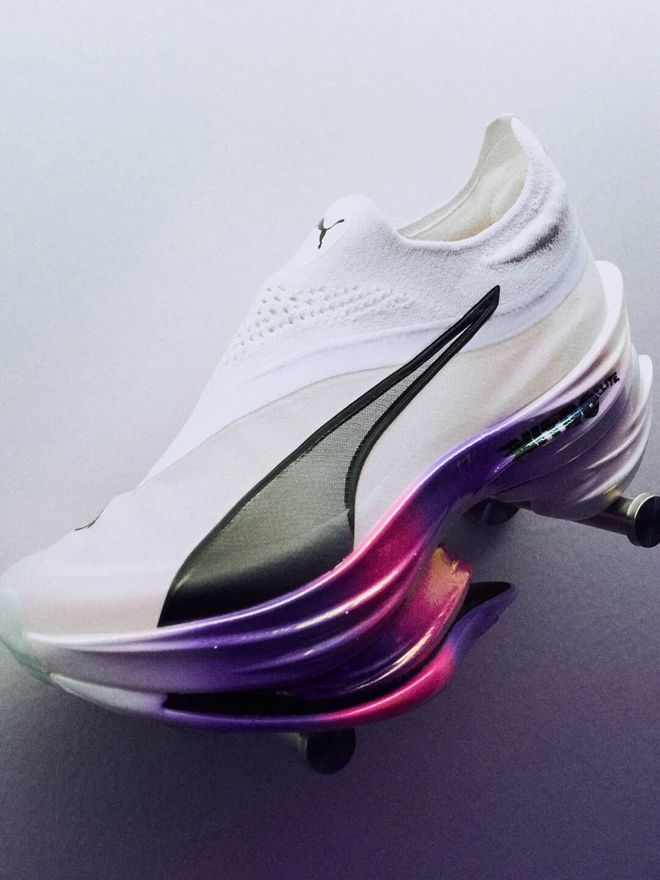 专业运动员穿的都没有中学生「专业」…必一b体育app网页版登录这个时代(图4)